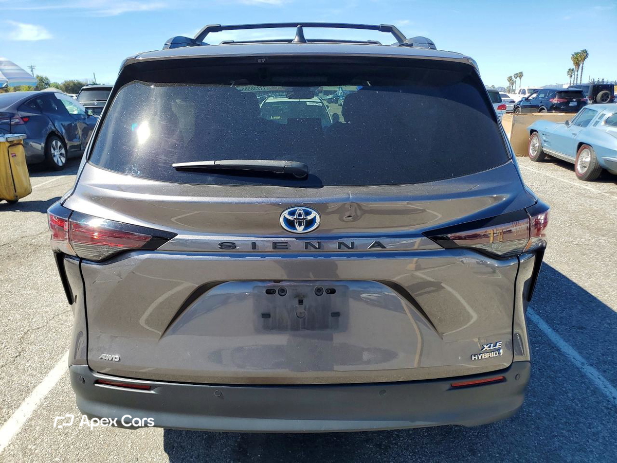 Toyota Sienna 2023