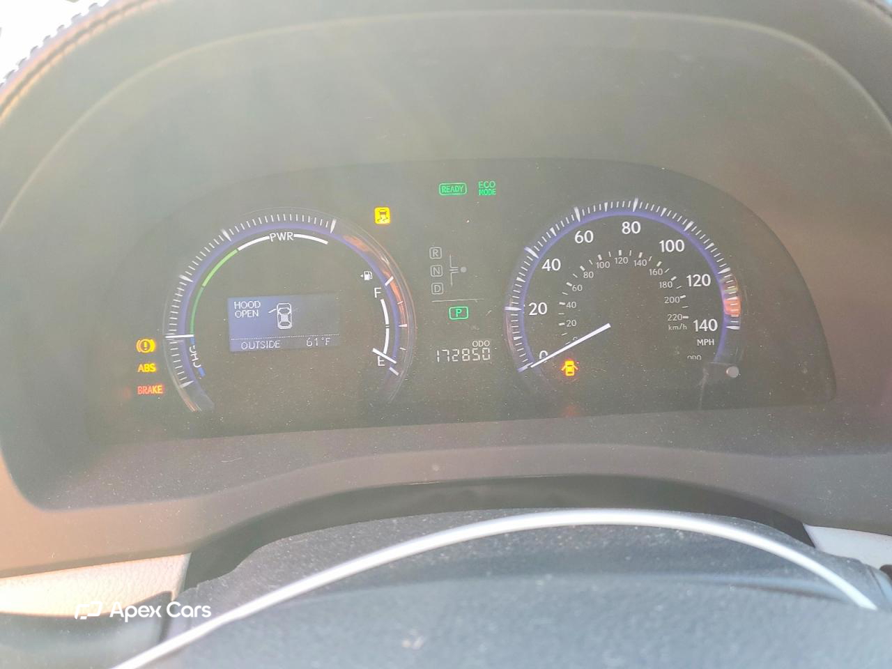 Lexus HS 2010