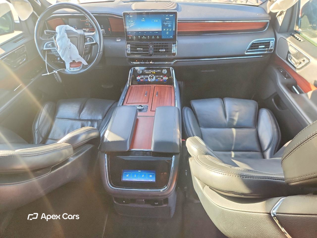 Lincoln Navigator 2024