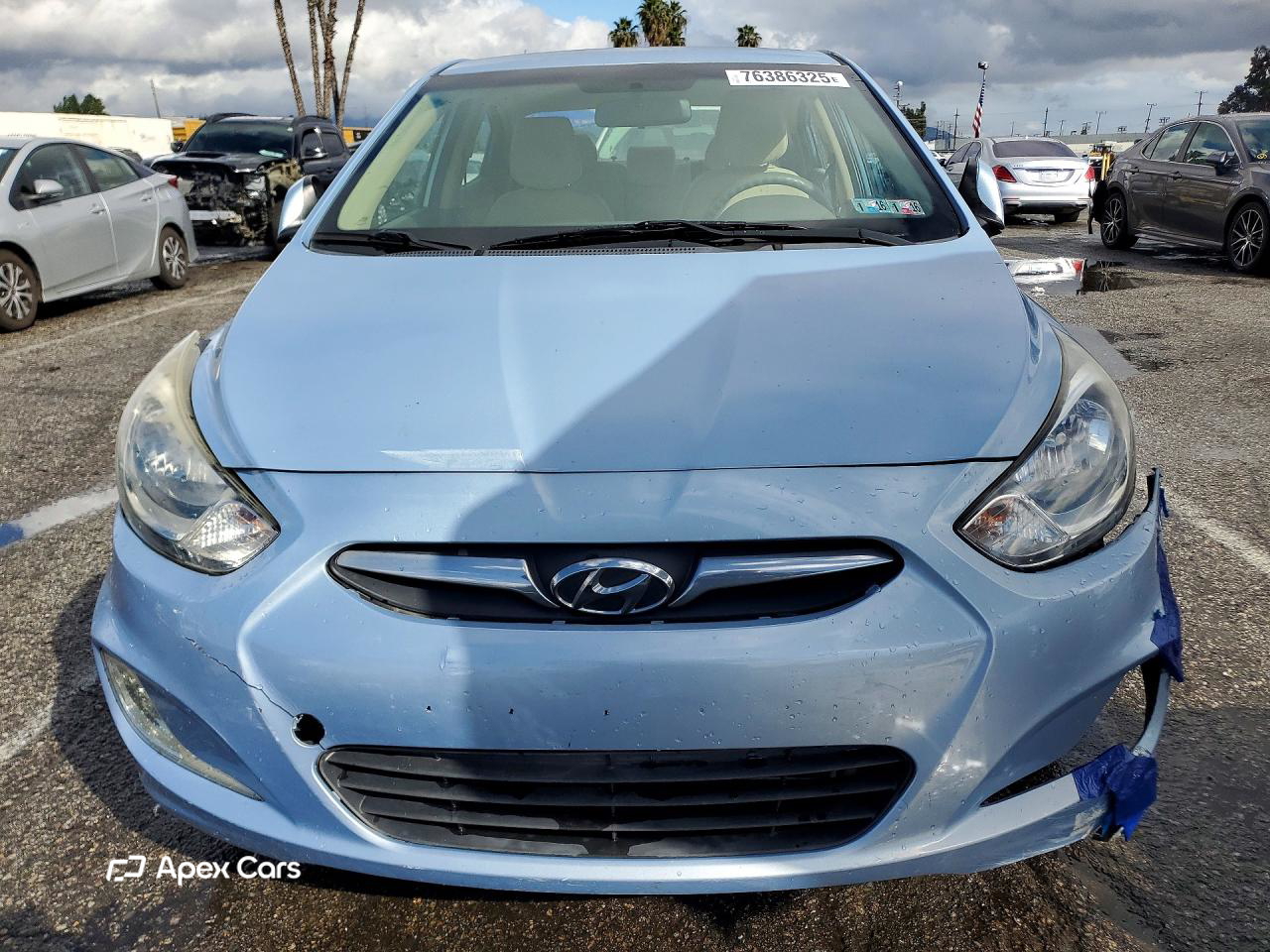 Hyundai Accent 2012