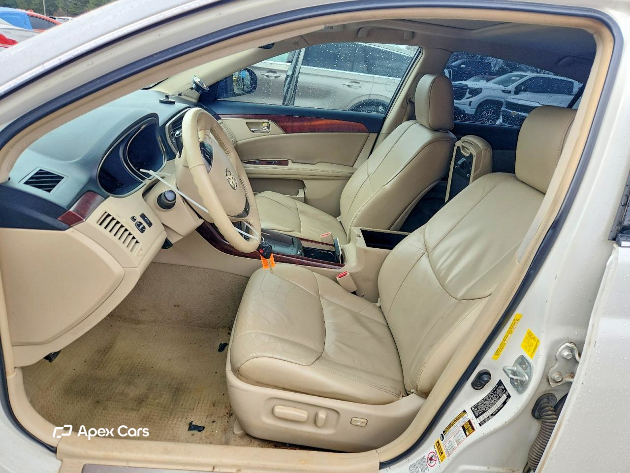 Toyota Avalon 2011