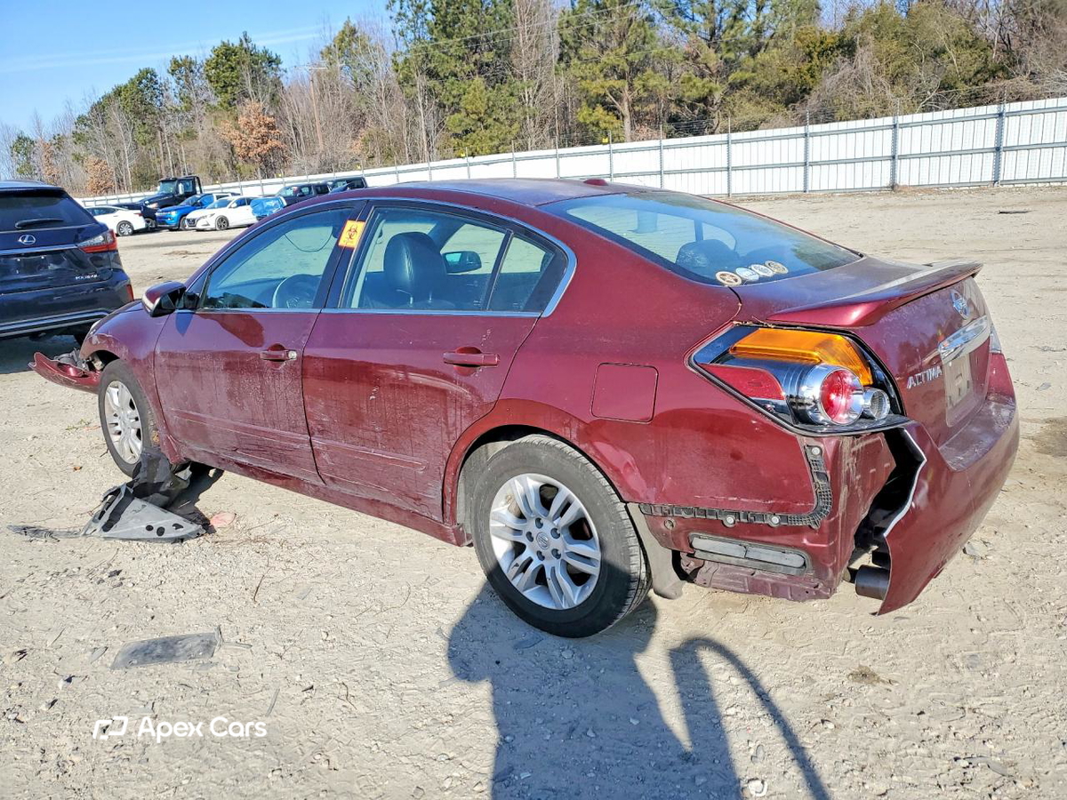 Nissan Altima 2010
