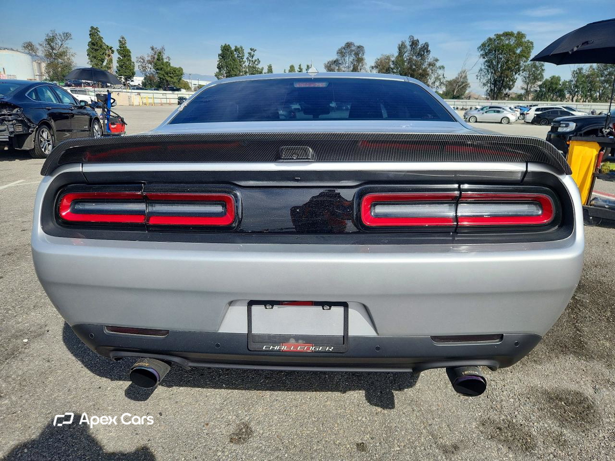 Dodge Challenger 2021