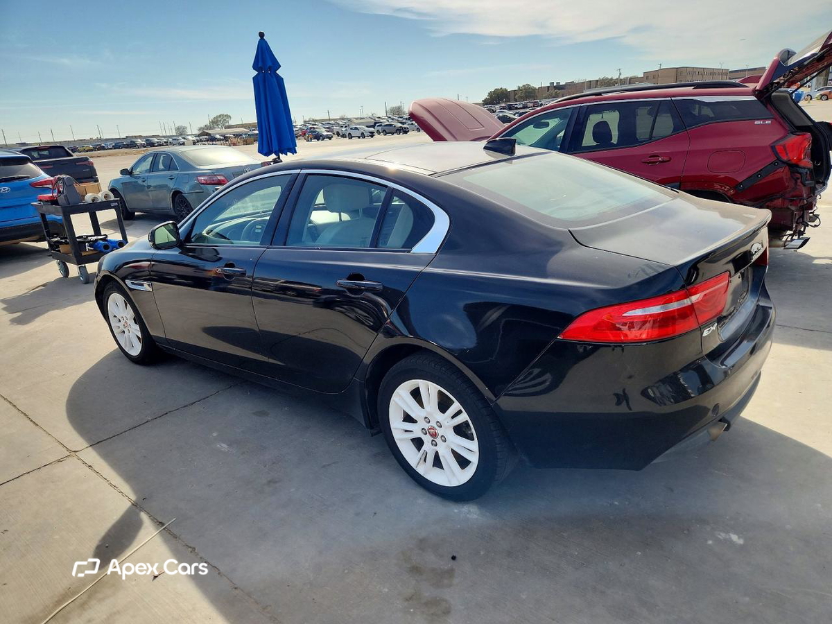 Jaguar XE 2018