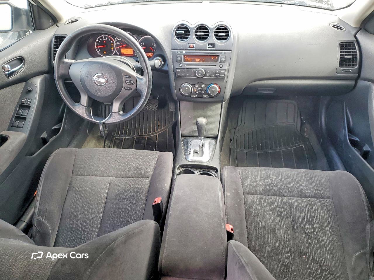 Nissan Altima 2011