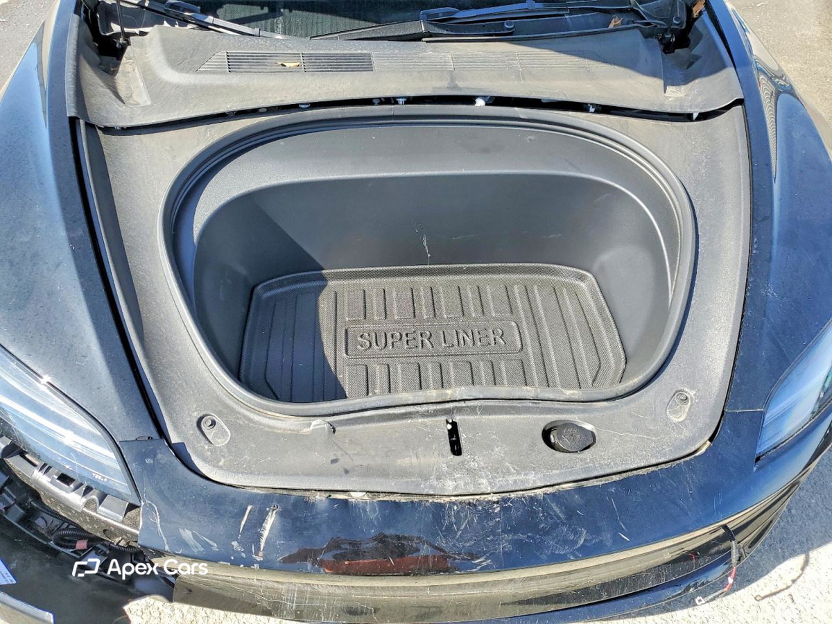 Tesla Model 3 2025