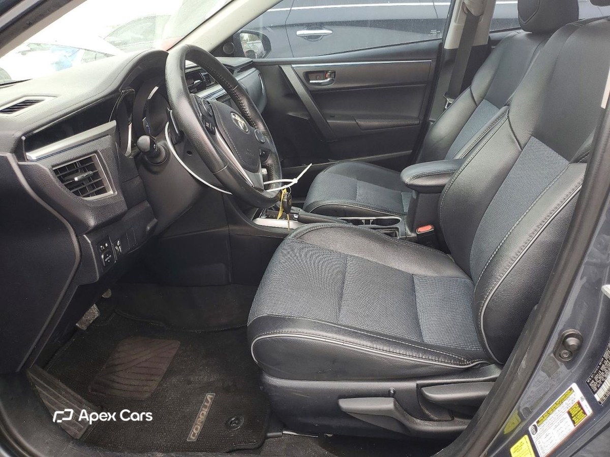 Toyota Corolla 2015