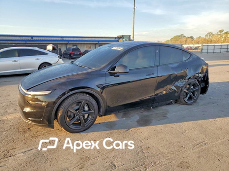 Tesla Model Y 2026 - Image 1 of 14