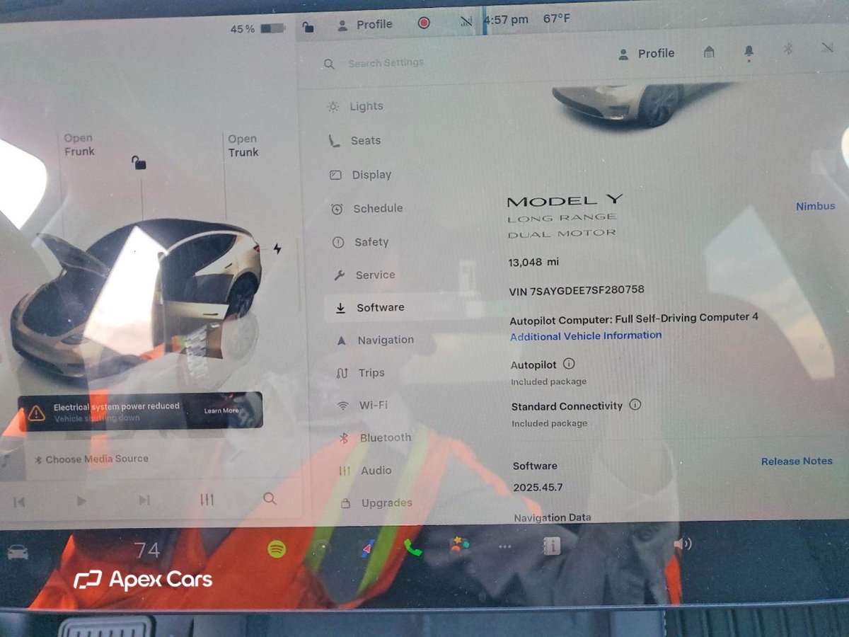 Tesla Model Y 2025