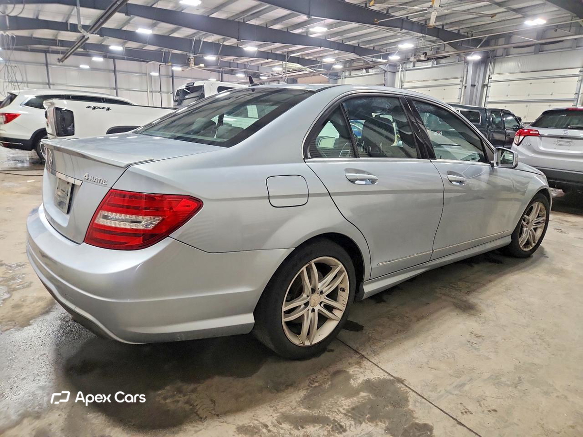 Mercedes-Benz  2013