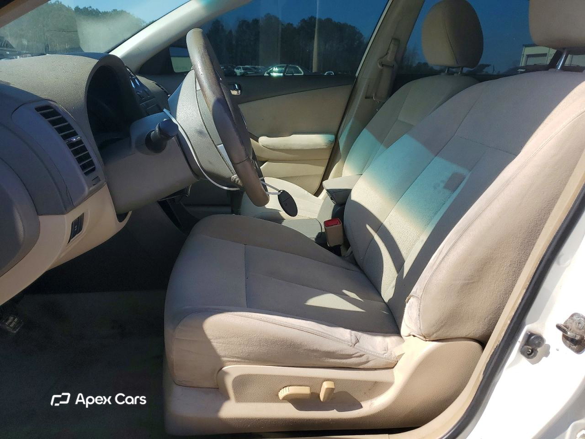 Nissan Altima 2010