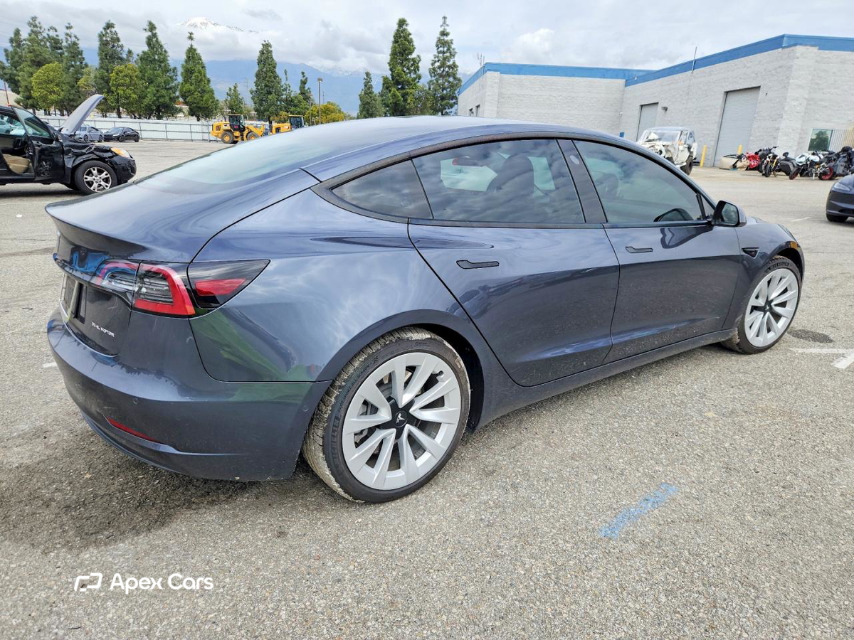 Tesla Model 3 2022