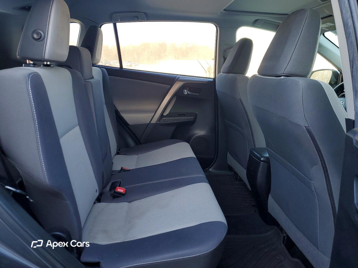 Toyota RAV 4 2015