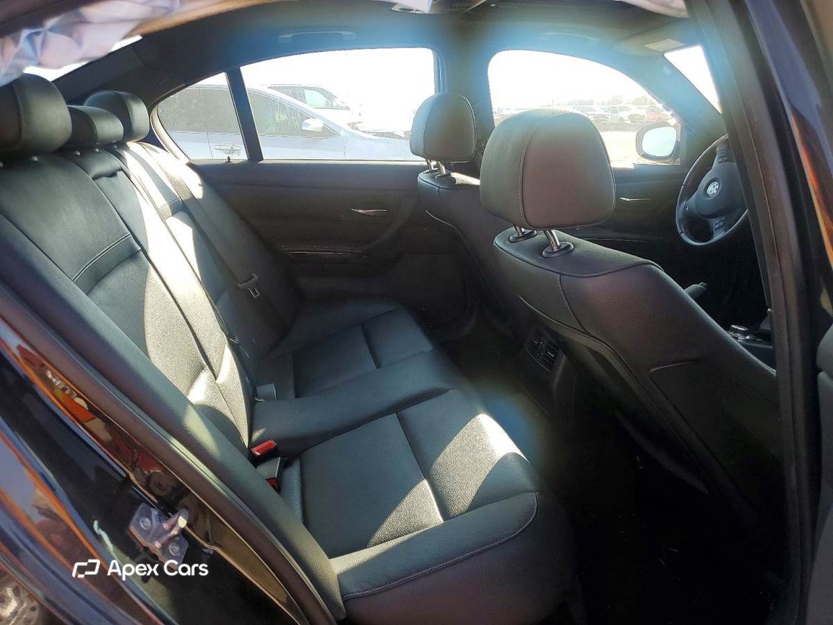 BMW Series 3 2011
