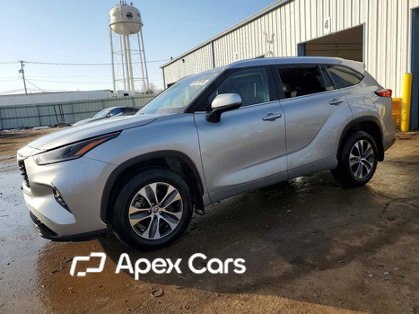 Toyota Highlander 2021 - Image 1 of 14