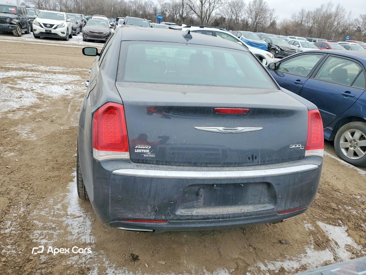 Chrysler 300 2017