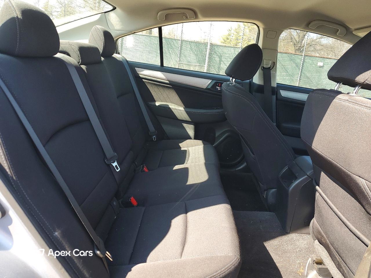 Subaru Legacy 2015