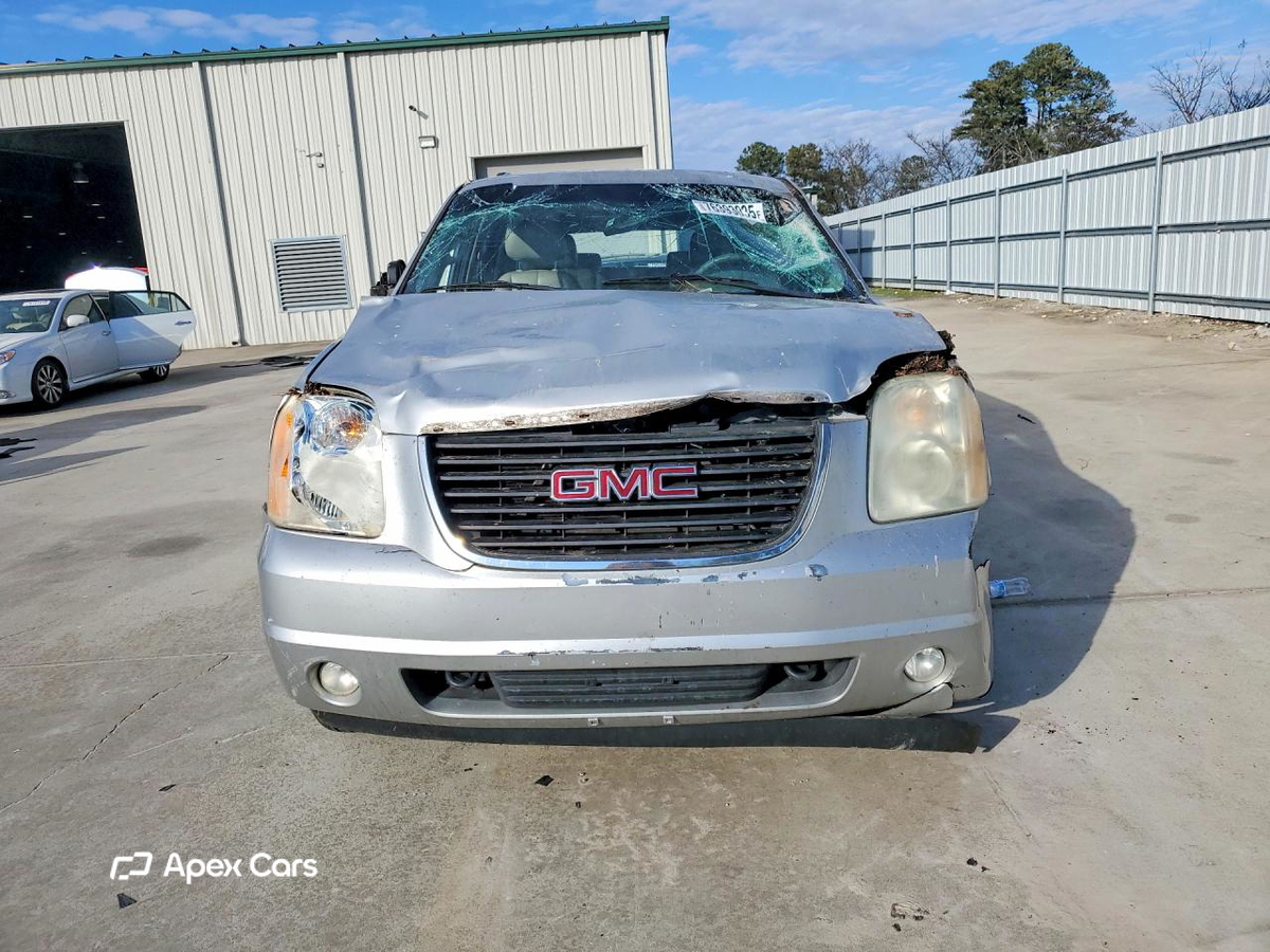 GMC Yukon 2011