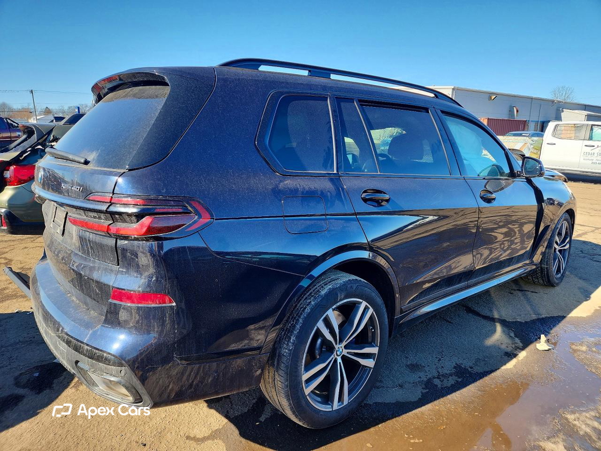 BMW X7 2025