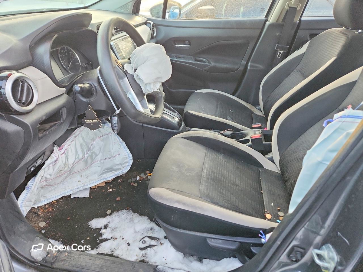 Nissan Versa 2021