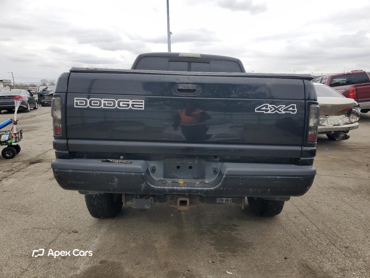 Dodge RAM 2000
