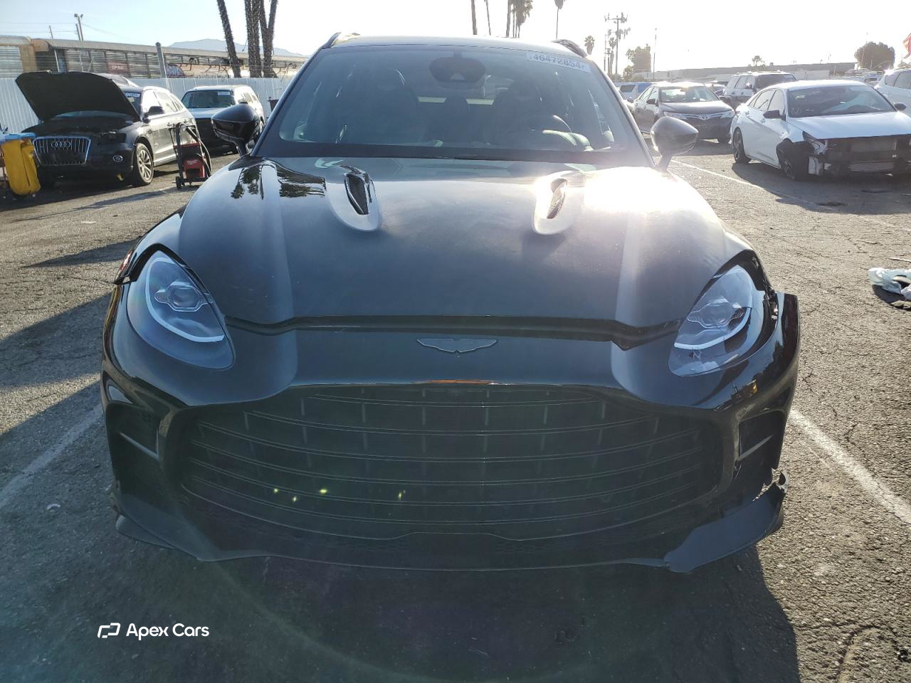 Aston Martin DBX 2023