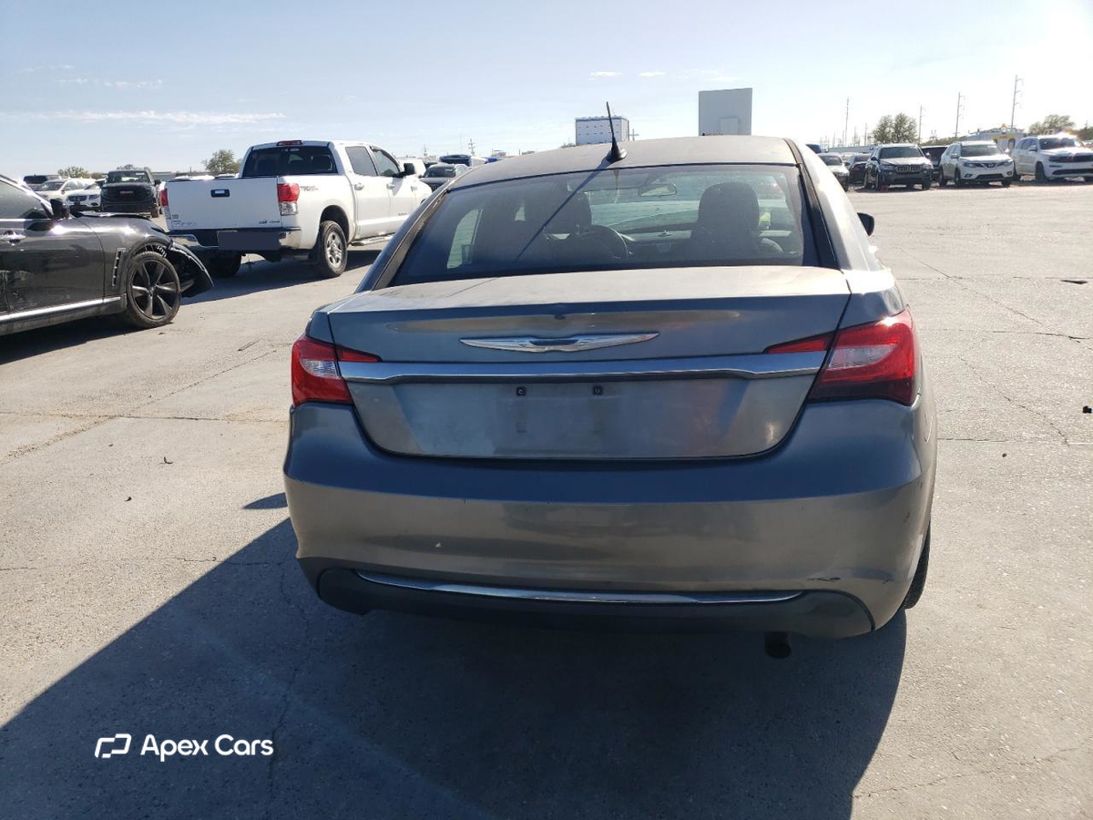 Chrysler 200 2012