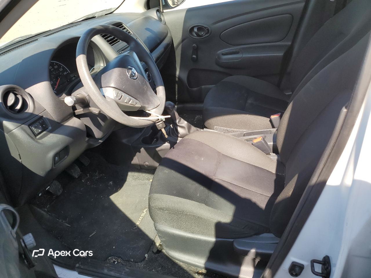 Nissan Versa 2018