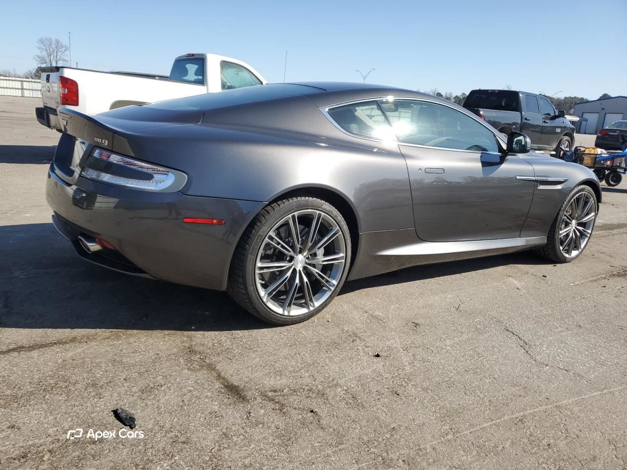 Aston Martin DB9 2014