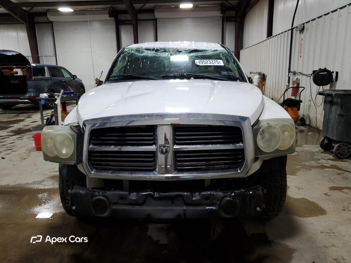 Dodge Dakota 2005