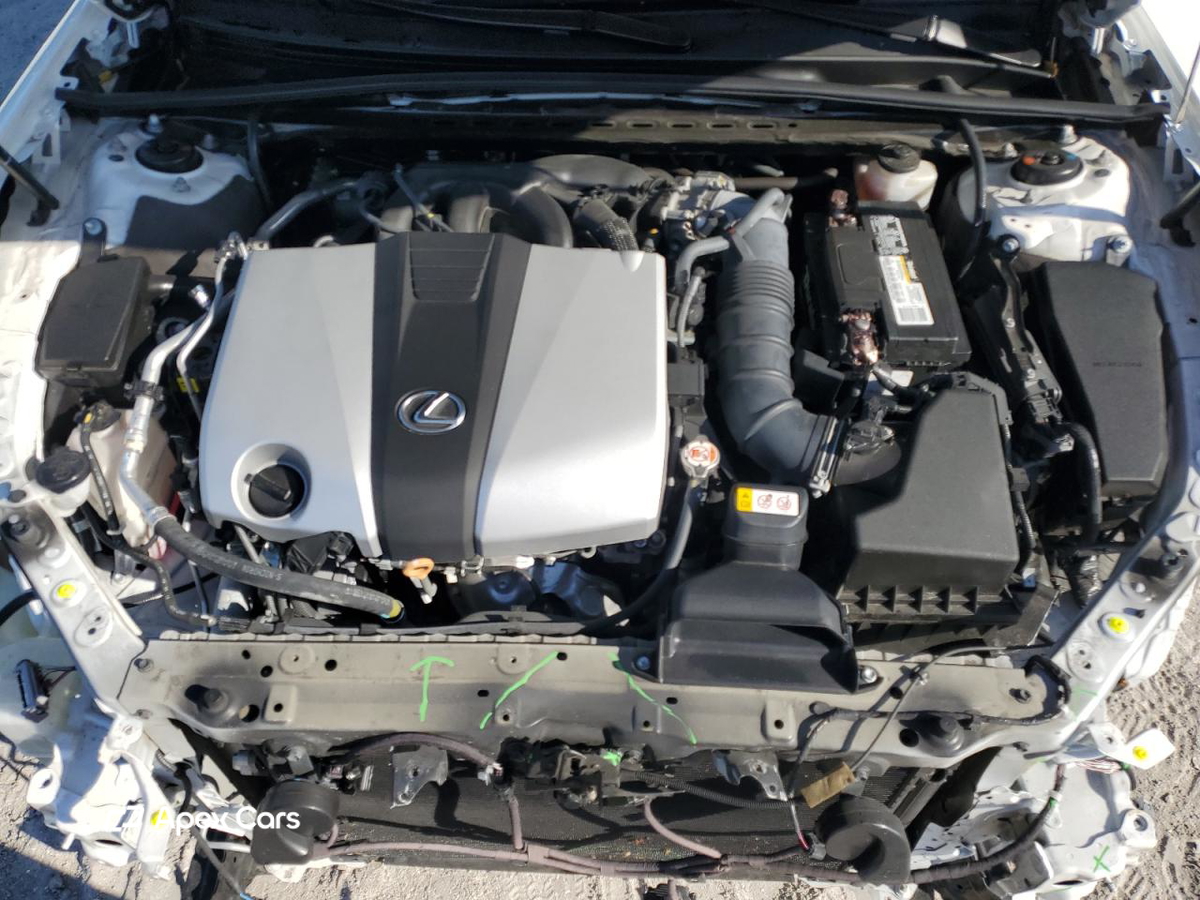 Lexus ES 2019