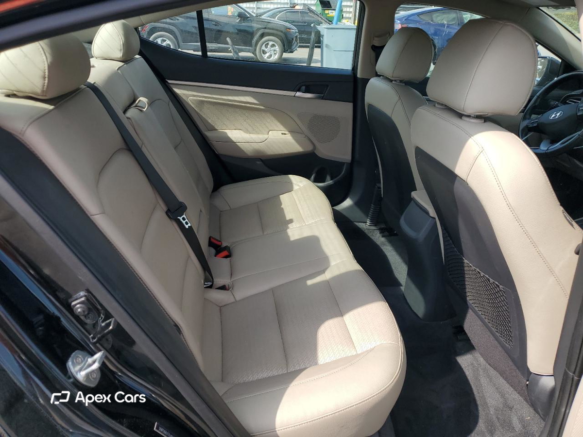 Hyundai Elantra 2020