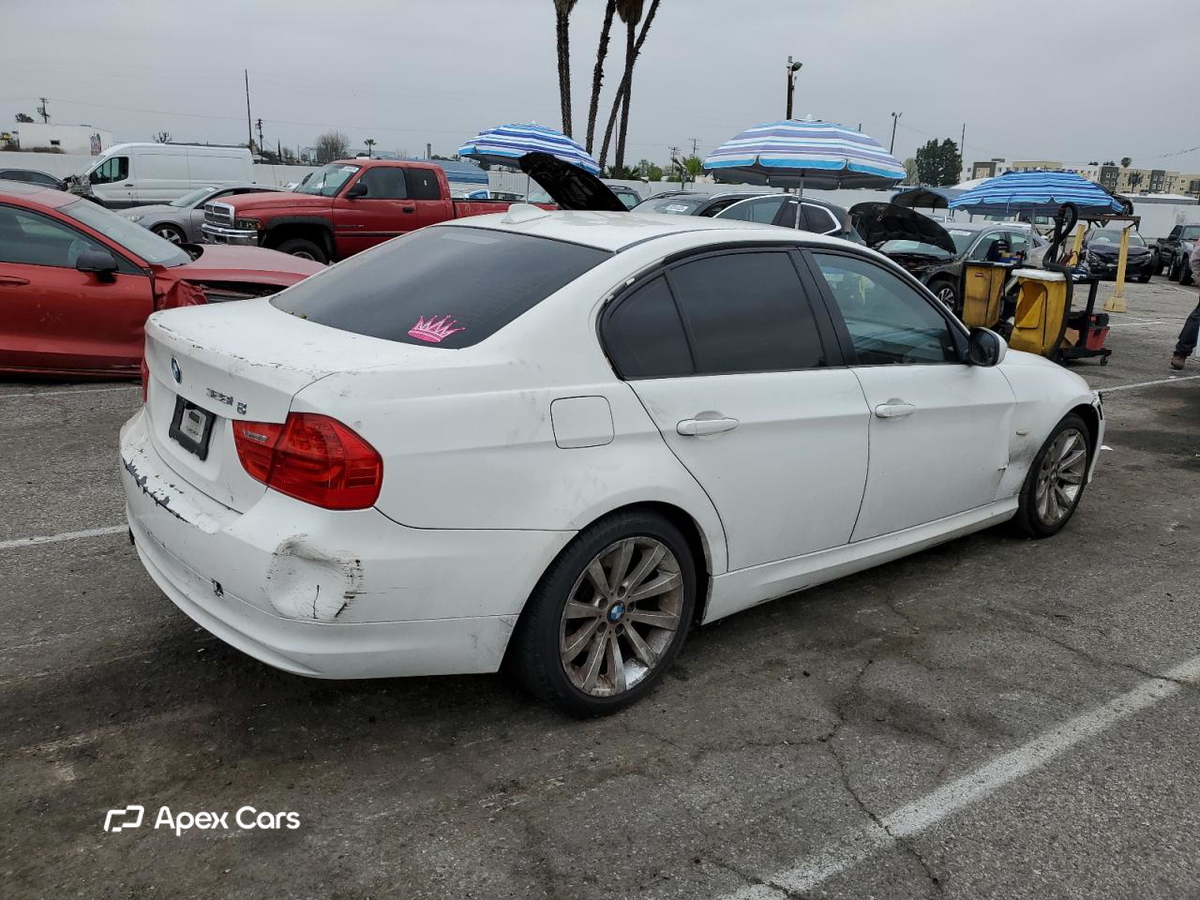 BMW Series 3 2011