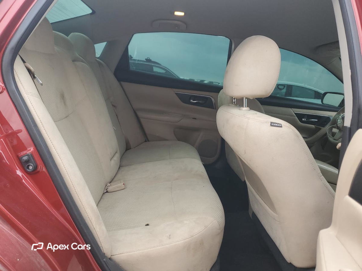 Nissan Altima 2015