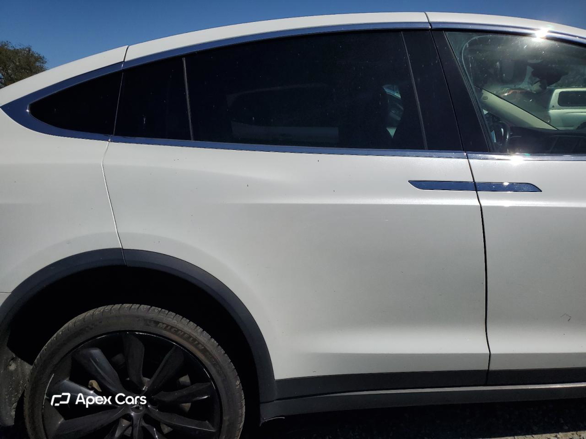 Tesla Model X 2016