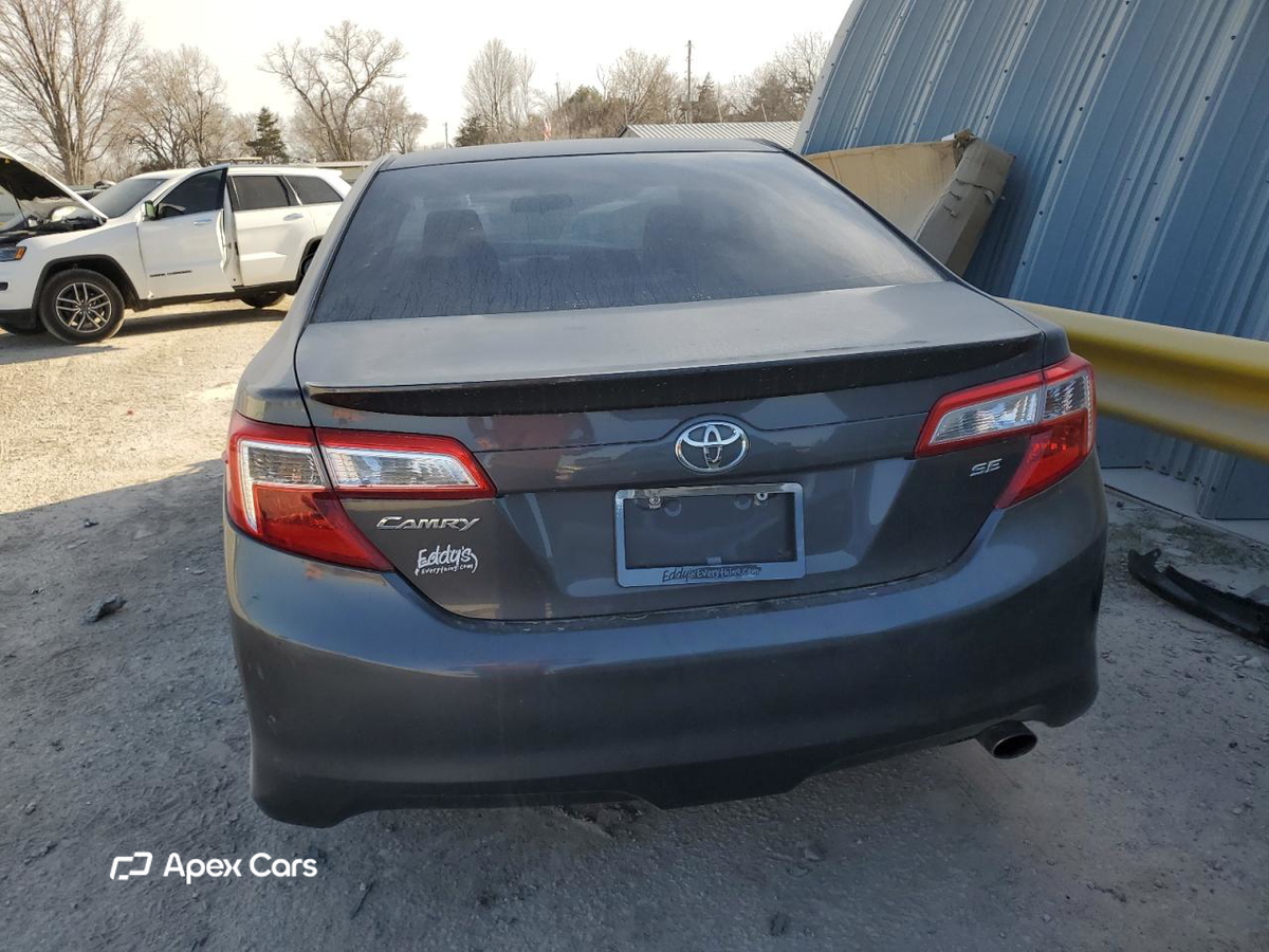 Toyota Camry 2012