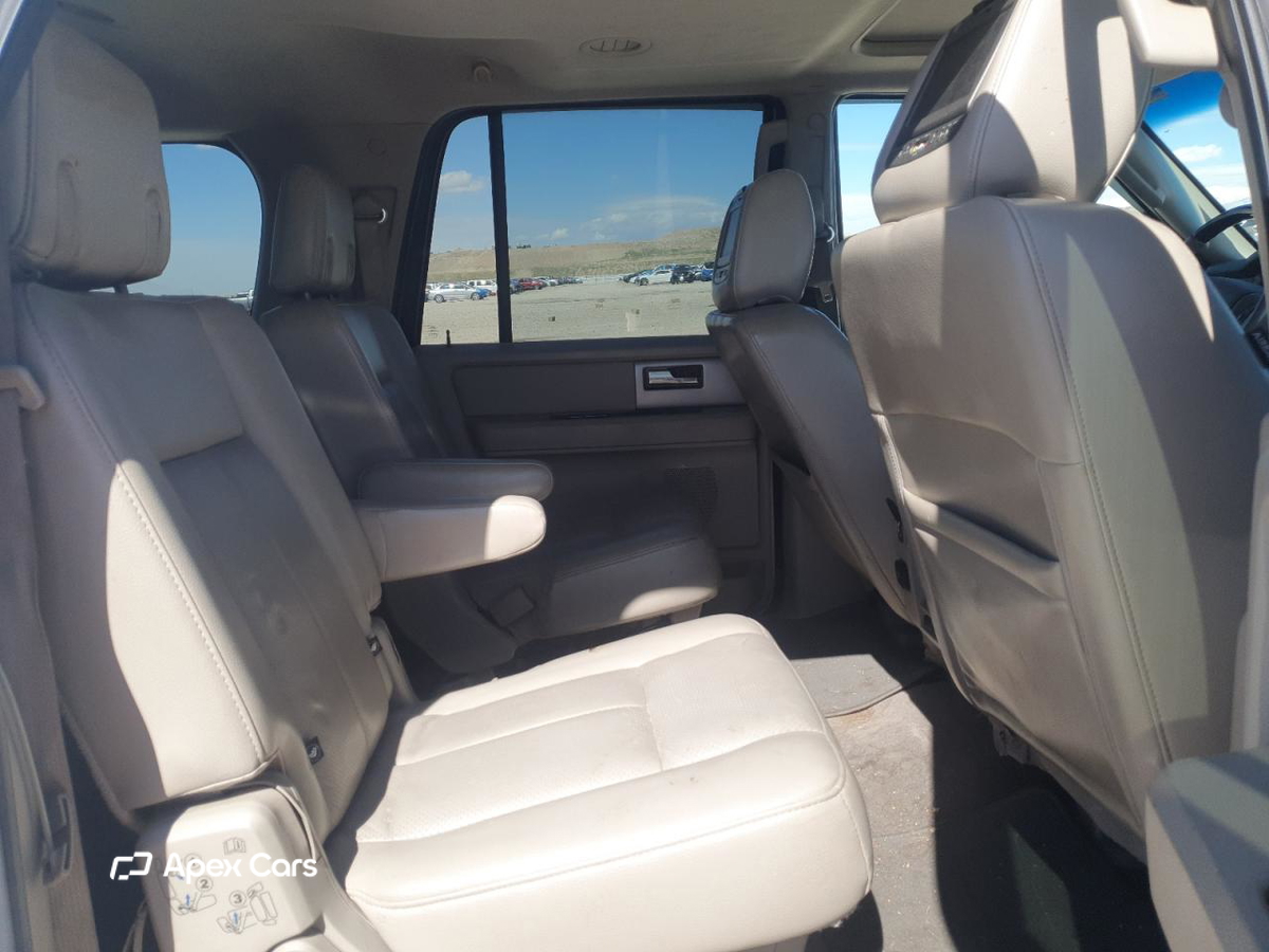 Ford Expedition 2011