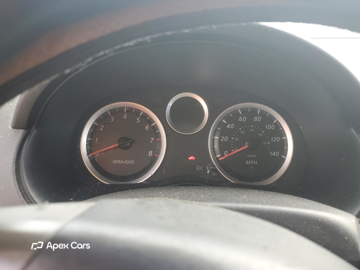 Nissan Sentra 2012