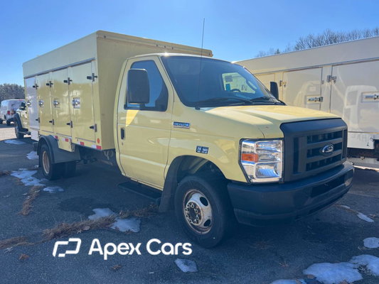 Ford Econoline 2019 - Image 1 of 10