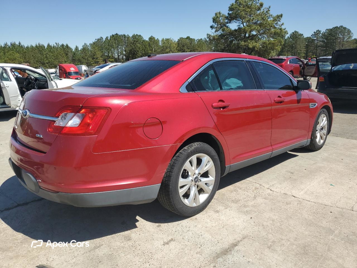 Ford Taurus 2011