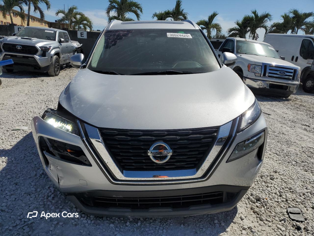 Nissan Rogue 2021