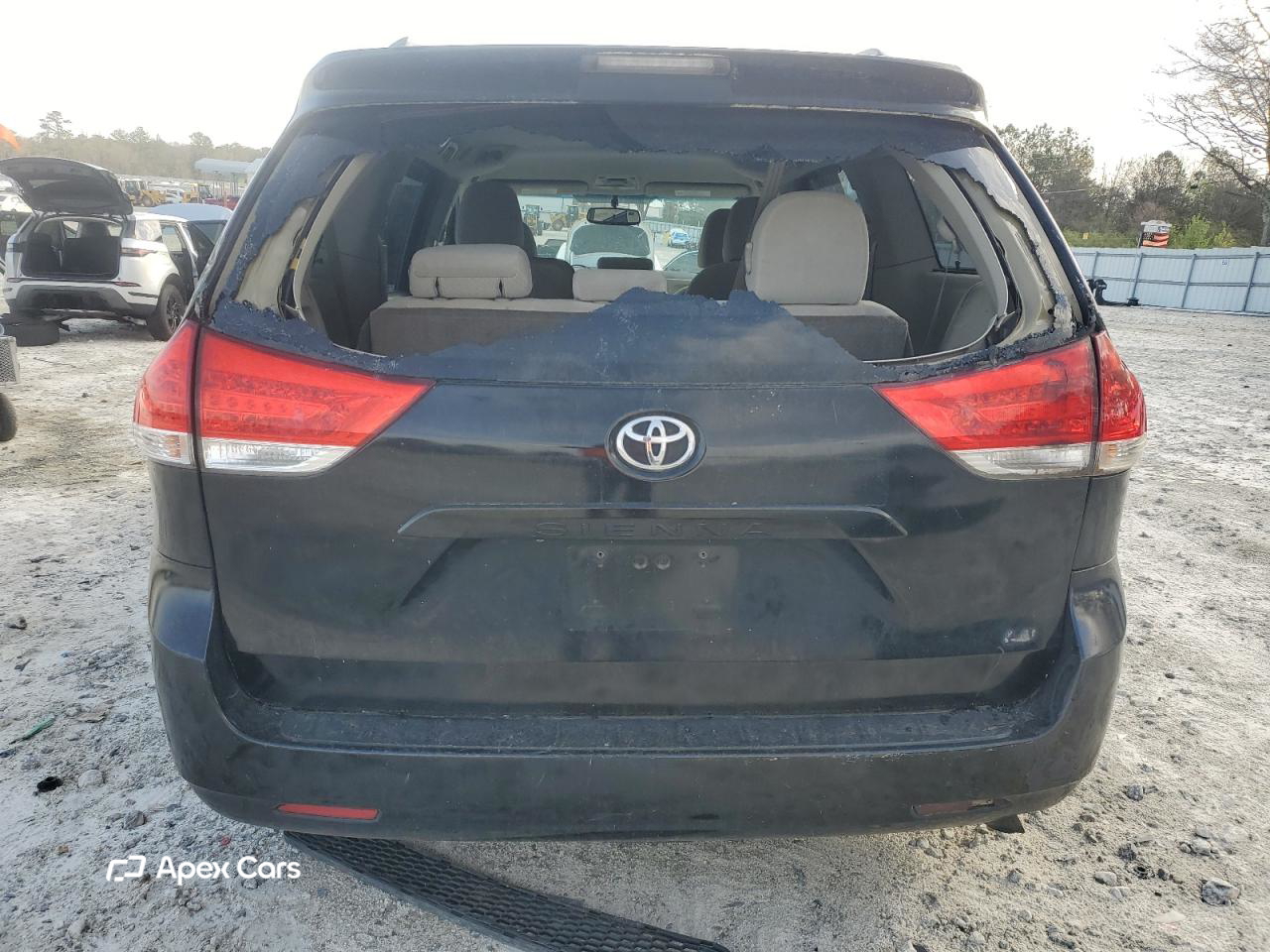 Toyota Sienna 2011