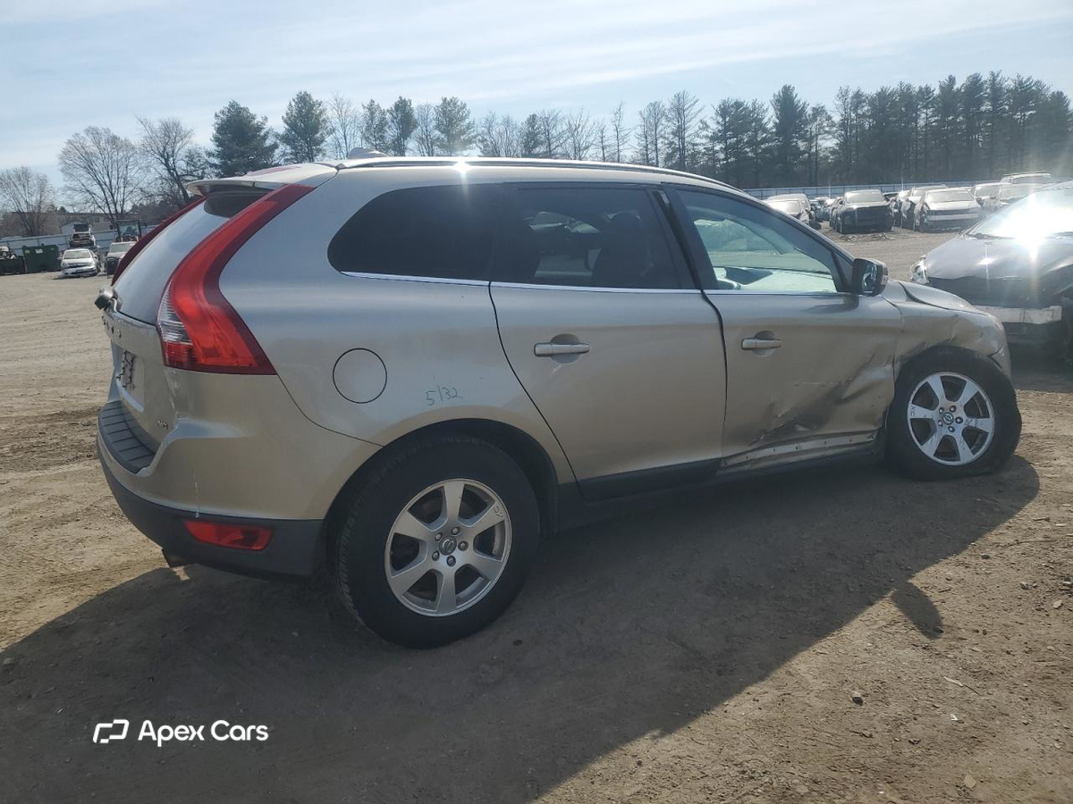 Volvo XC60 2011