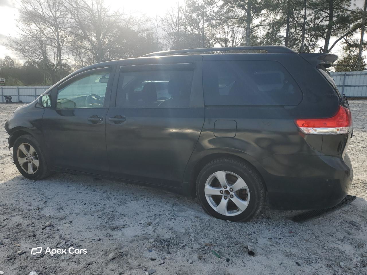 Toyota Sienna 2011