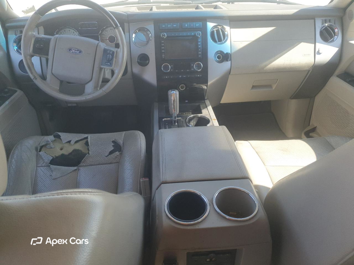 Ford Expedition 2011