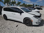 Chrysler Pacifica 2019