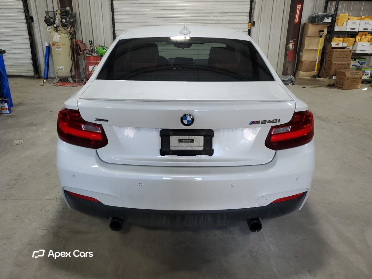 BMW Series 2 2017