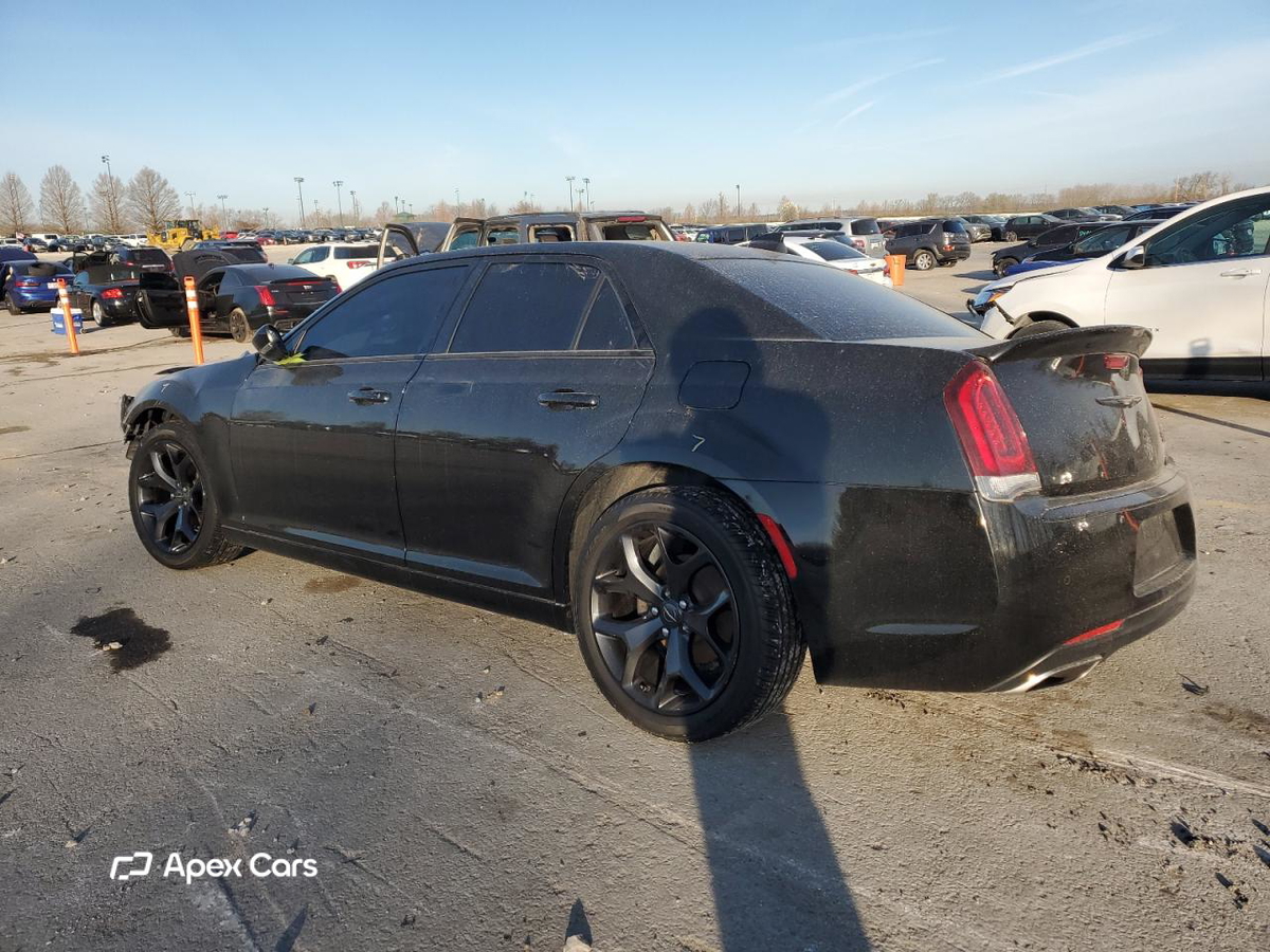 Chrysler 300 2021