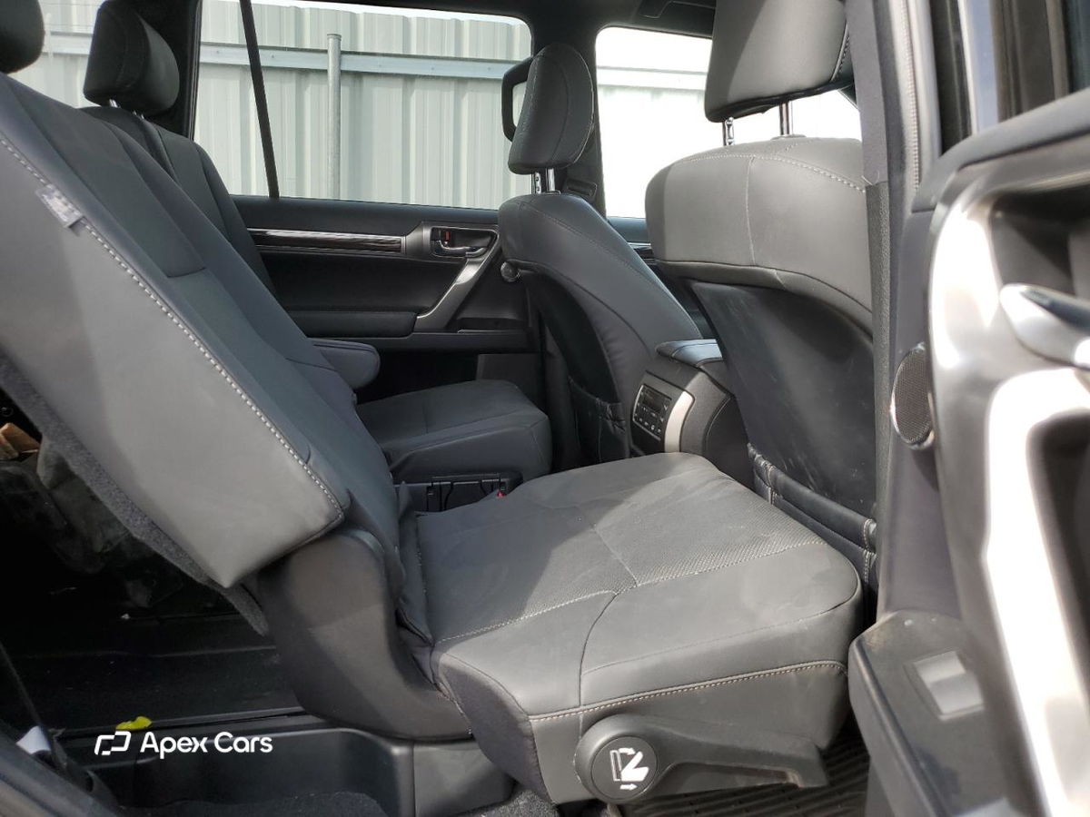 Lexus GX 2023