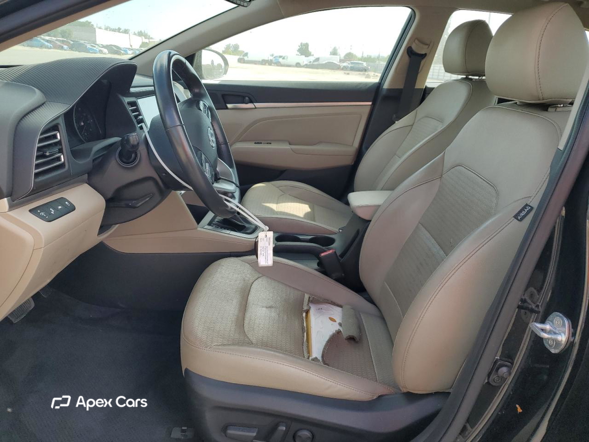 Hyundai Elantra 2020